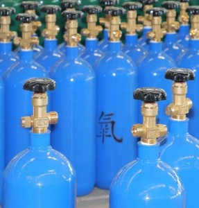 工业用氧中氧气管道预防氧气泄漏可使用氧气分析仪监测氧浓度